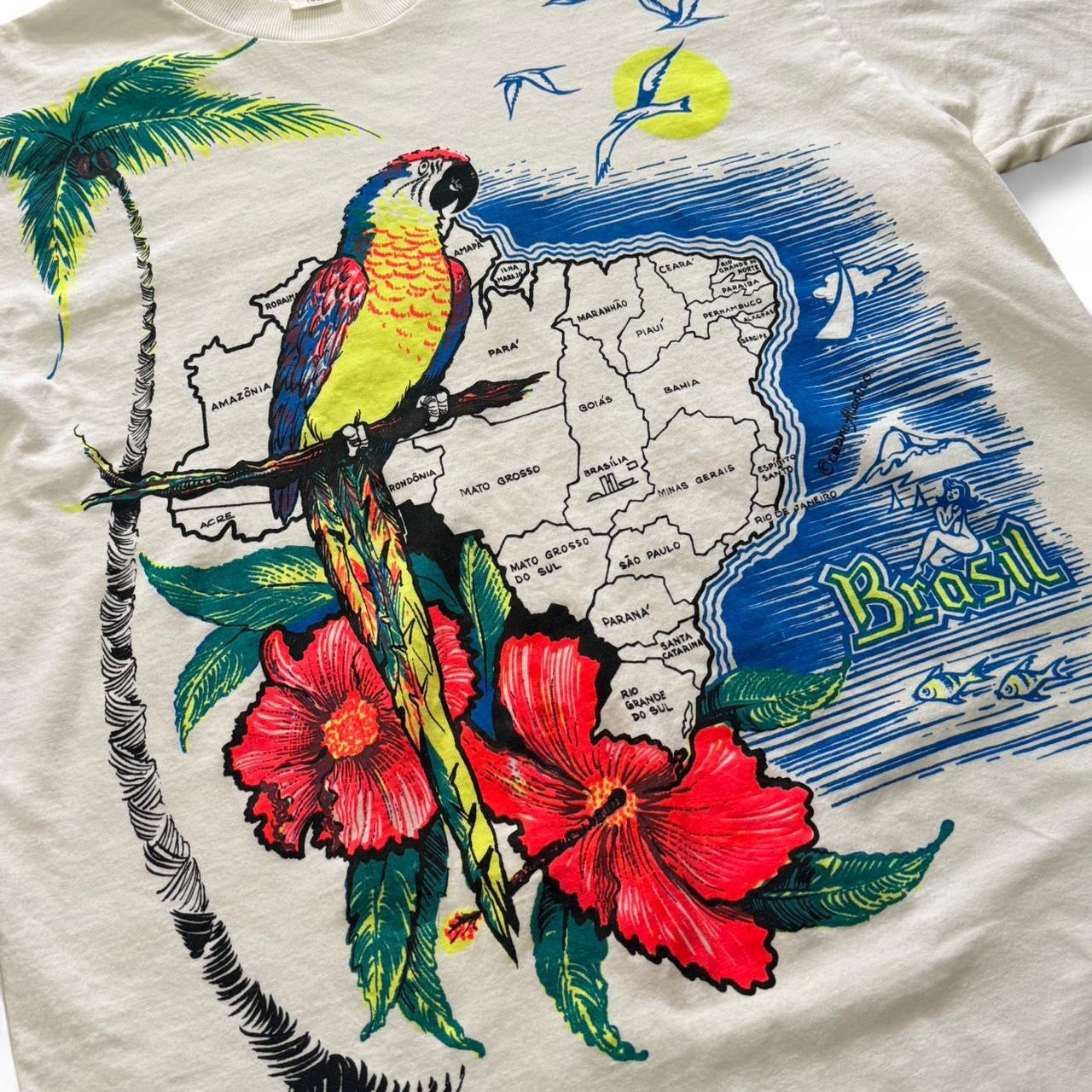 Vintage 90s Brazil Neon Parrot T-shirt