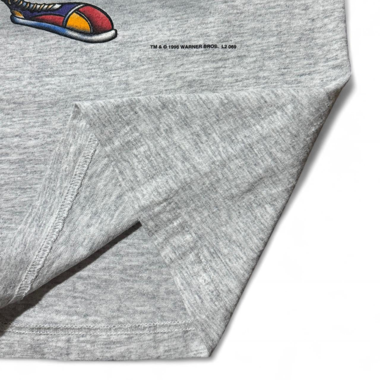 1996 Looney Tunes Tazmanian Devil Basketball Tee
