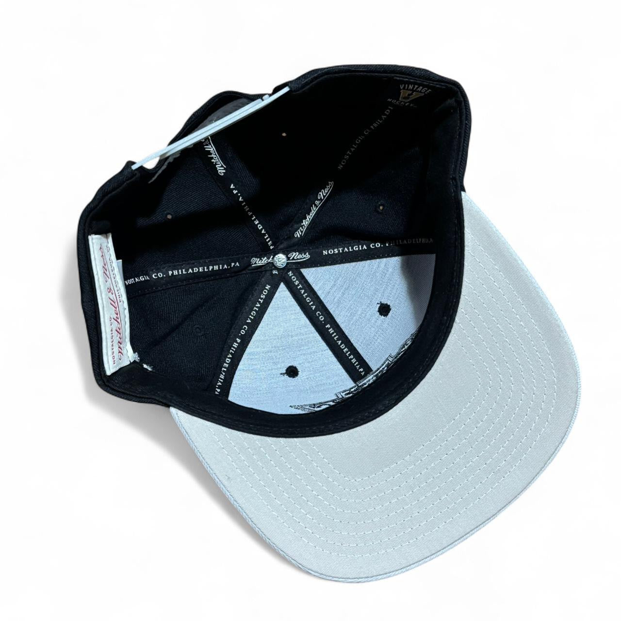 Los Angeles LA Kings NHL Hockey Retro Snapback Hat Mitchell & Ness Cap