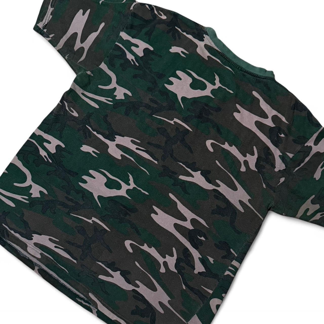 Vintage 80s Green Camouflage Hunting Faded Cotton T-shirt
