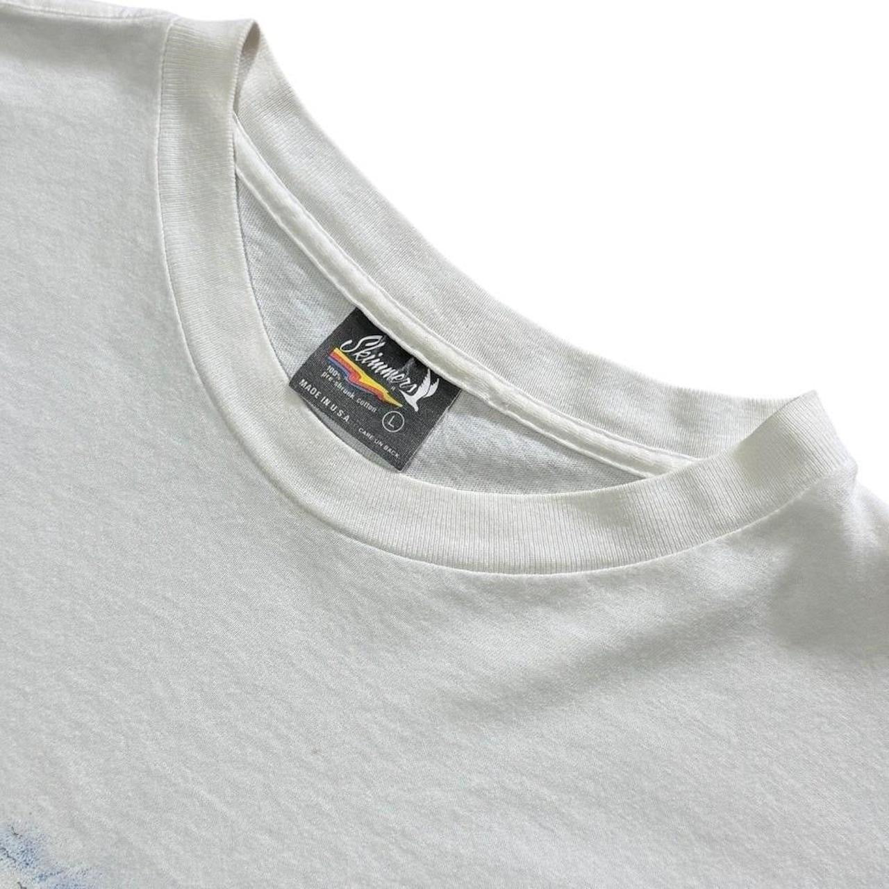 90s Serengeti Wildlife Nature Jungle Animals Habitat Art Graphic T-shirt