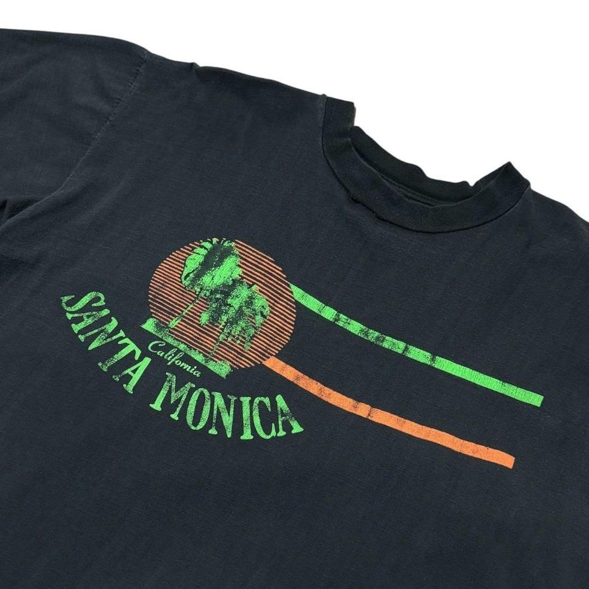 80s Santa Monica California Ocean Beach Surf Distressed Graphic T-shirt