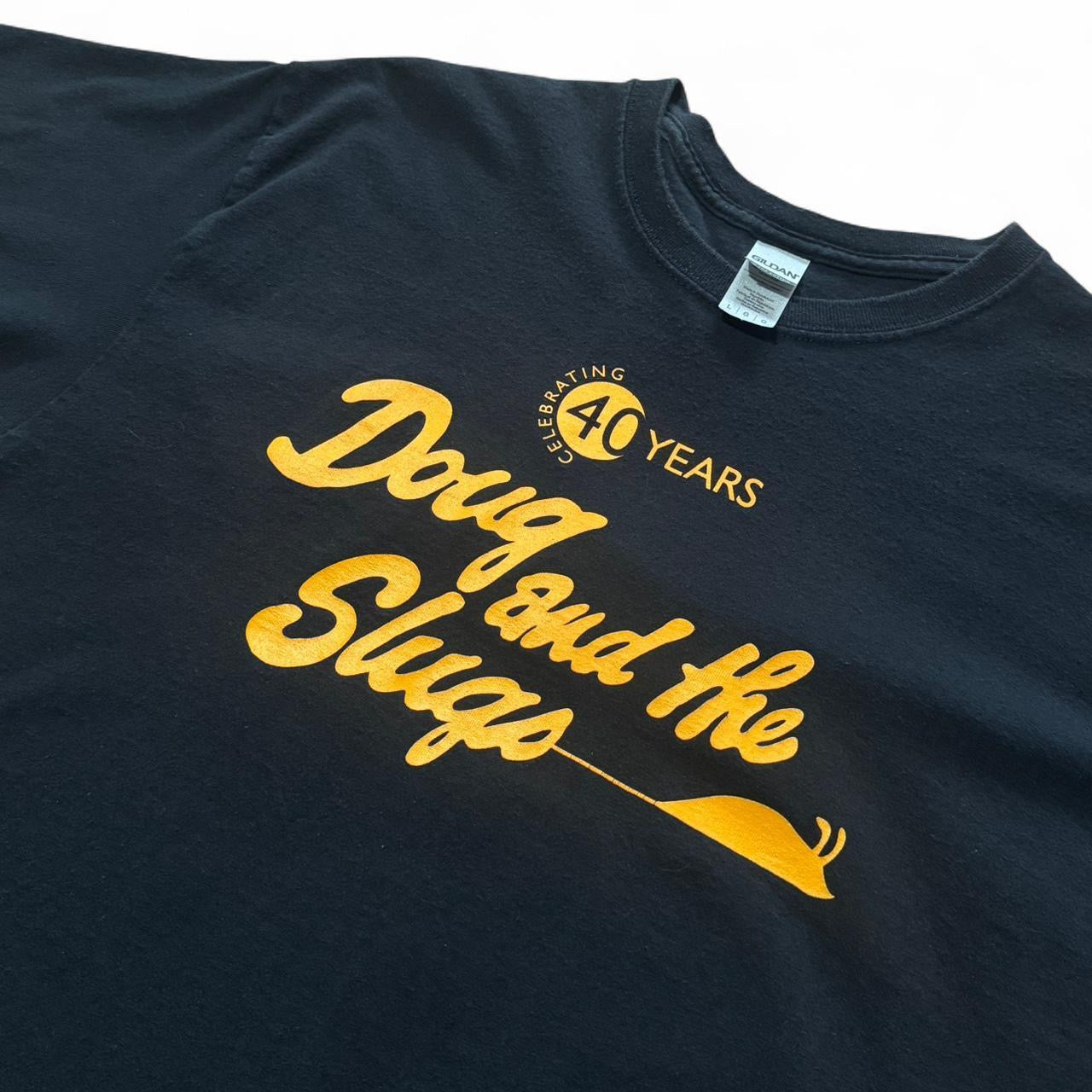 Y2K Doug & The Slugs 40th Anniversary Rock Band Concert Merch Tee