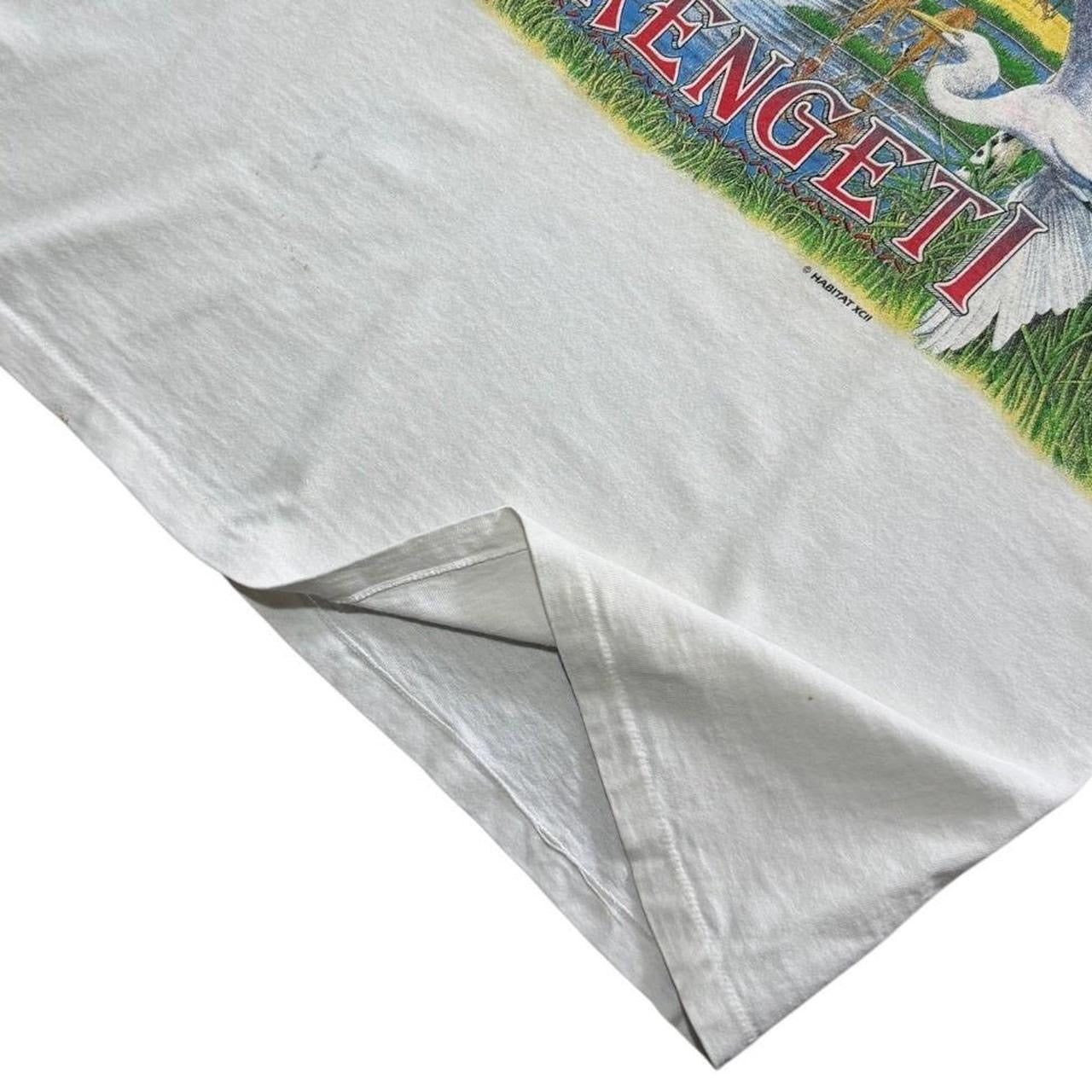 90s Serengeti Wildlife Nature Jungle Animals Habitat Art Graphic T-shirt