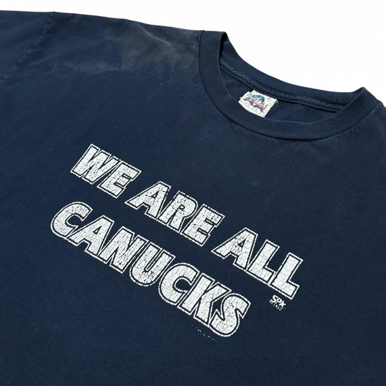 Vintage Y2K Vancouver Canucks NHL Hockey Faded Black/Navy T-shirt