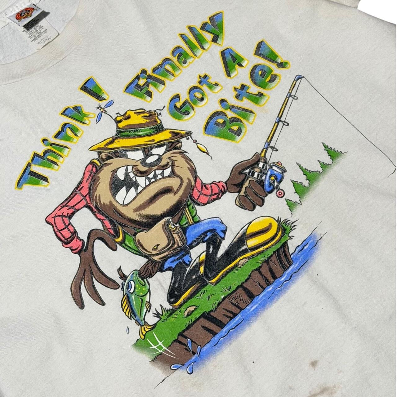 90s Looney Tunes Taz Tazmanian Devil Fishing Distressed T-shirt