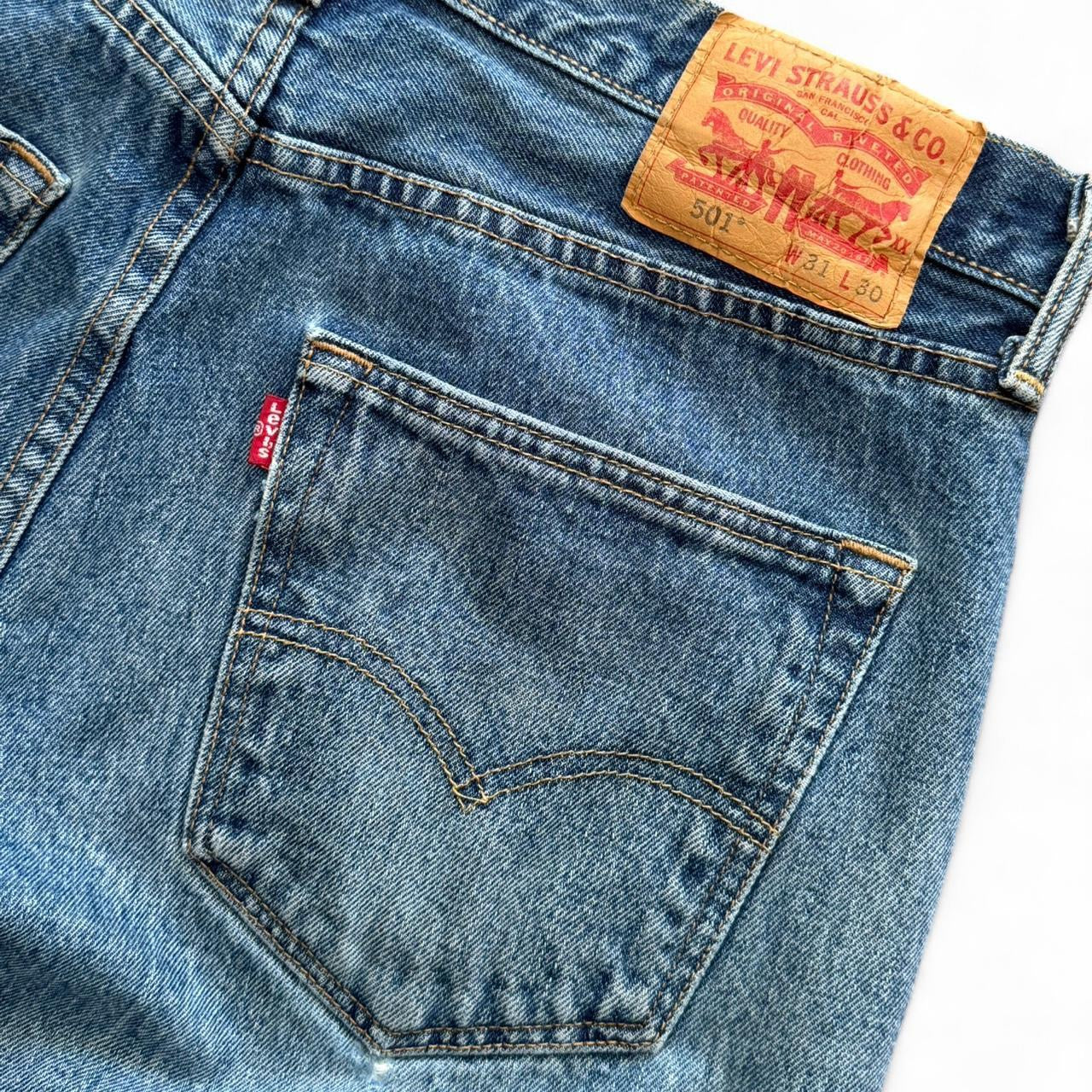 90s Levi’s 501 Light Blue Wash Straight Leg Hemmed Jeans