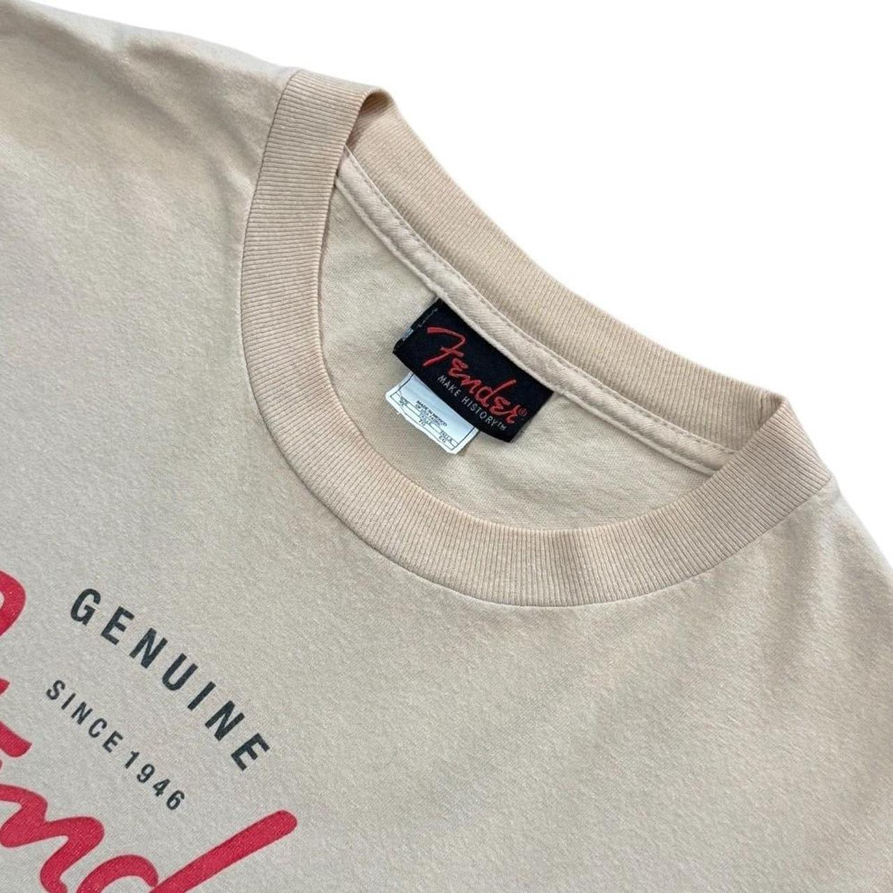 90s Y2K Fender Genuine Trademark Guitars Musician Graphic Logo T-shirt