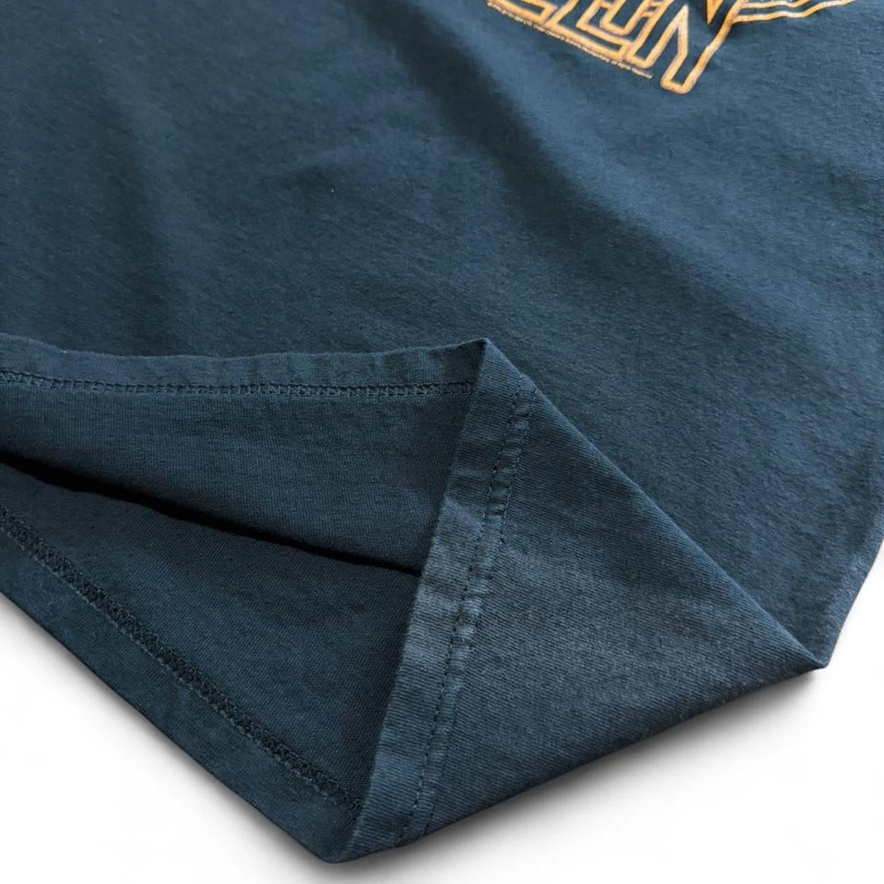 Vintage 2006 Led Zeppelin Classic Rock Band Concert Merch T-shirt