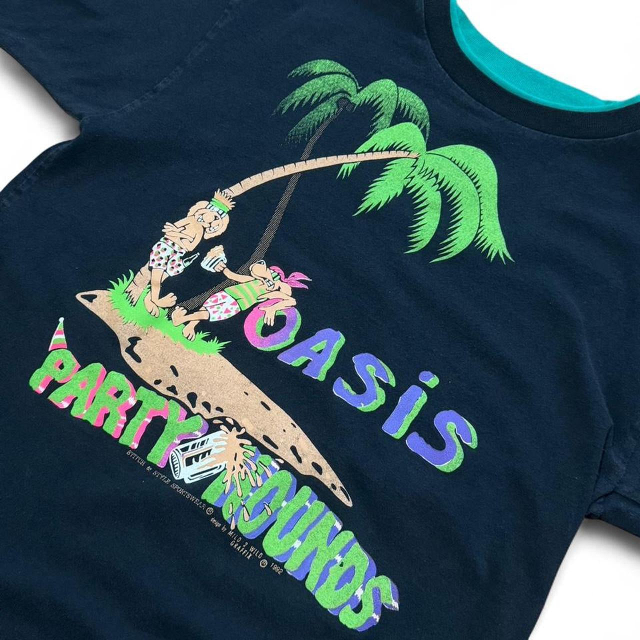 Vintage 90s Oasis Party Hounds Cartoon Beach Palm Tree Animal T-shirt