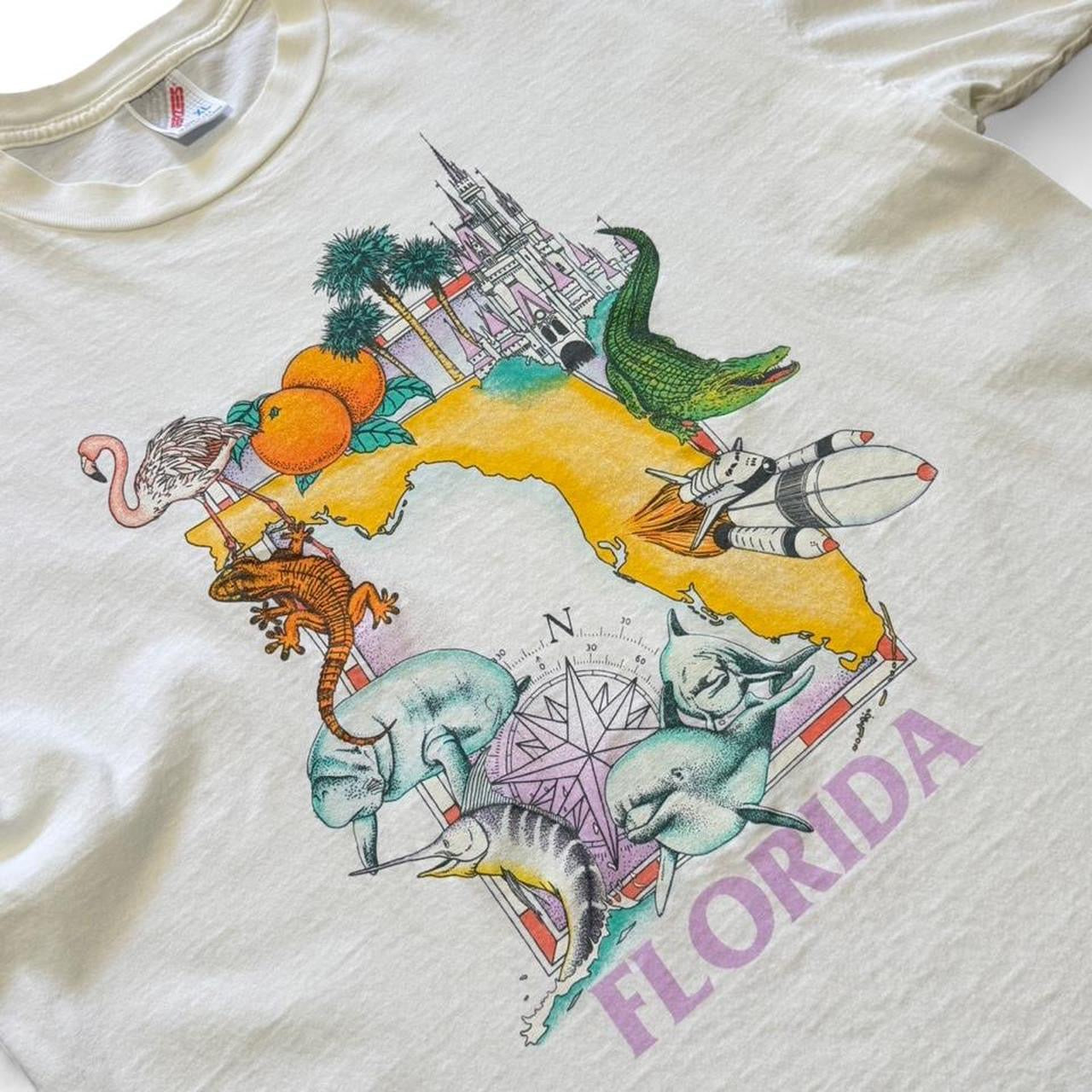 Vintage 90s Florida Orange State Dolphin Map Disney Nature Art Graphic T-shirt