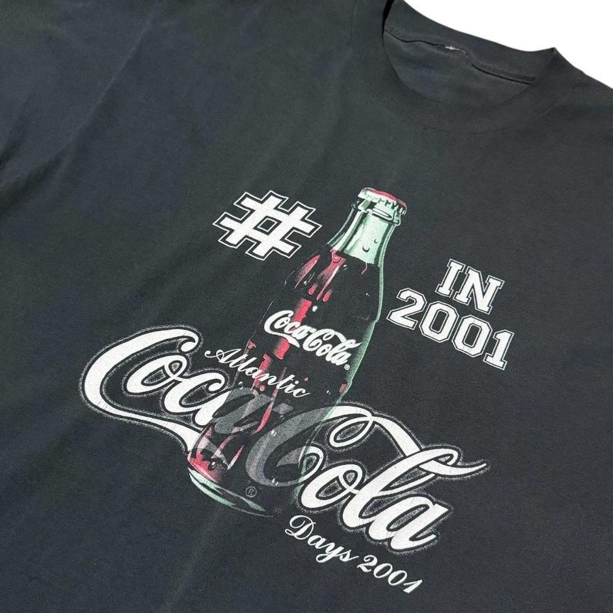 Y2K Coca Cola Atlantic Days 2001 Coke Bottle Drink Promo Graphic T-shirt