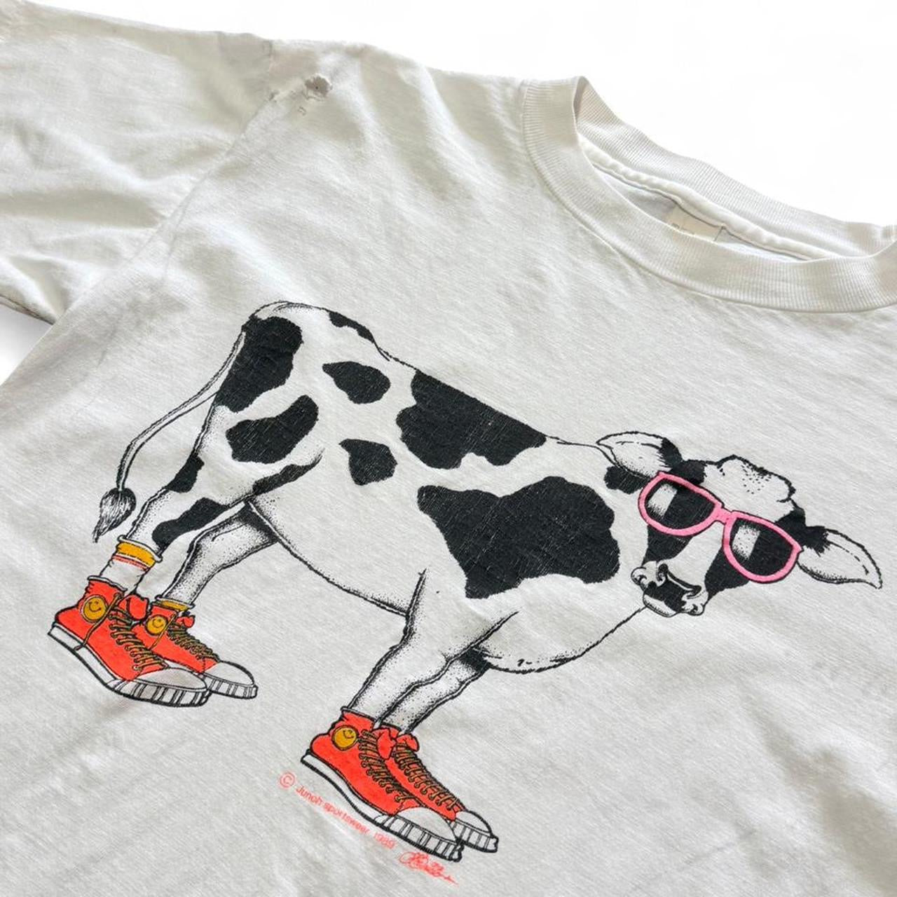 Vintage ‘89 Cool Smiley Cow Animal Funny Cute Art Graphic T-shirt