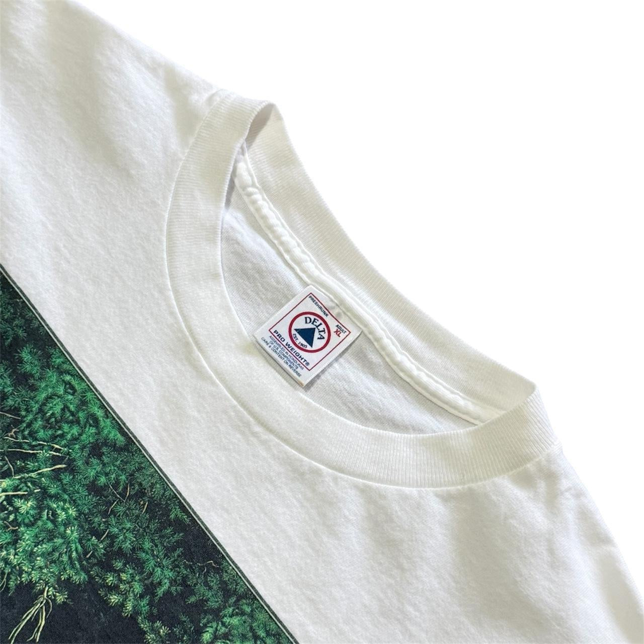 Vintage 90s Wildlife Illusions Art Nature Forest Wilderness Art T-shirt