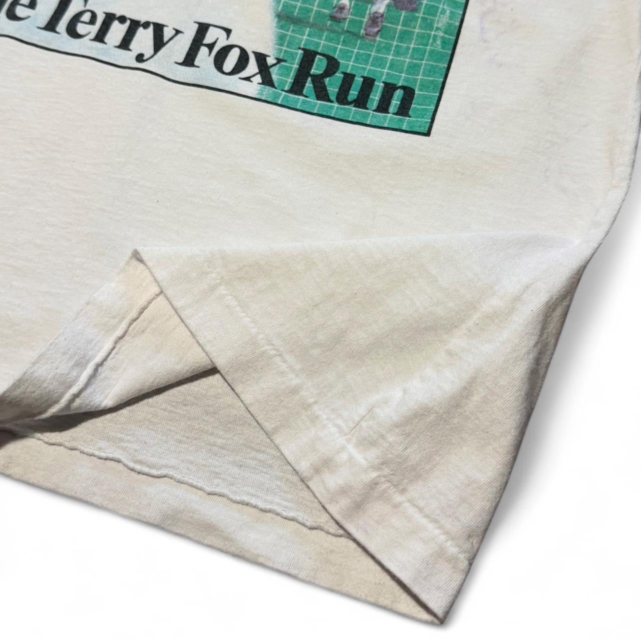 Vintage 90s Terry Fox Commemorative Souvenir Running T-shirt