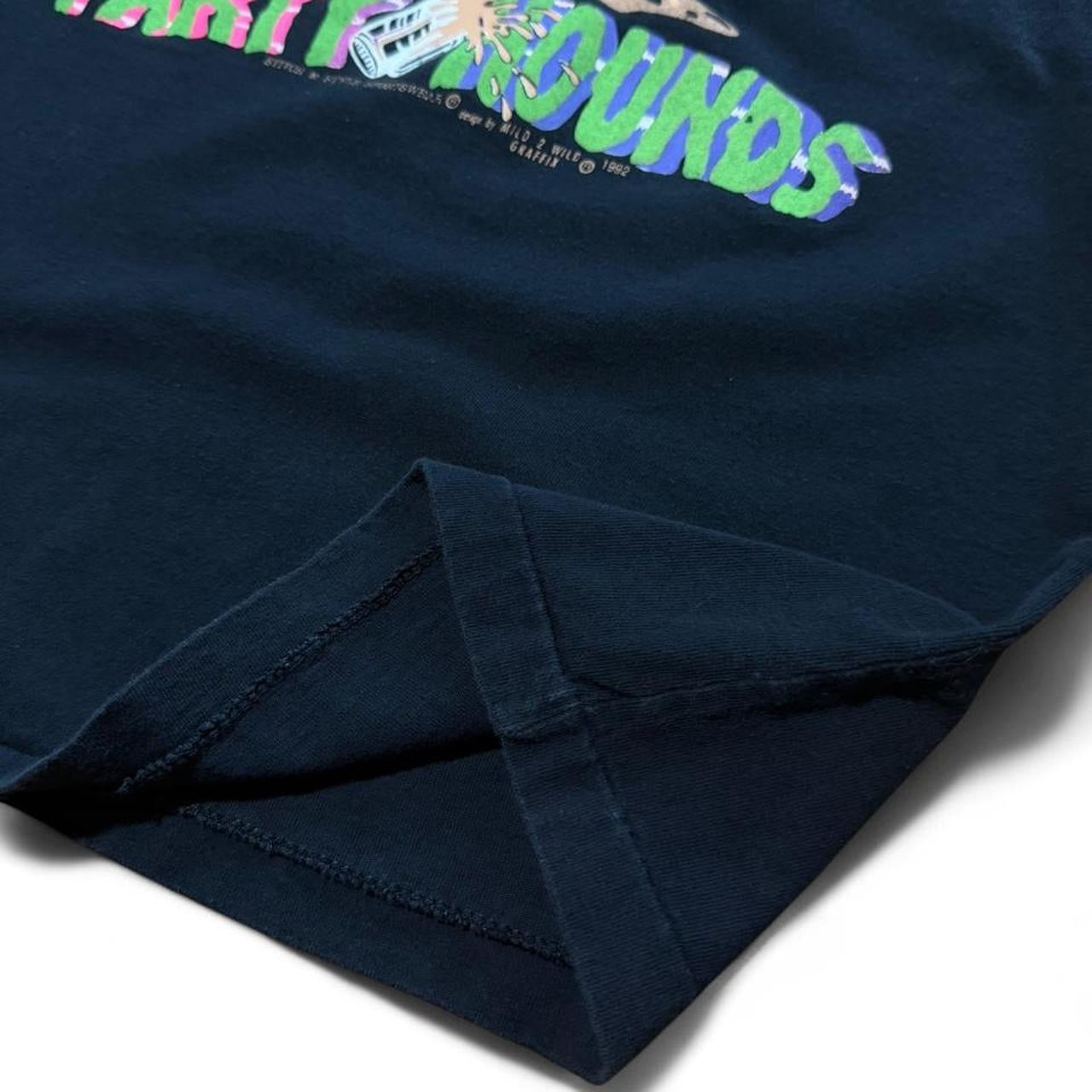 Vintage 90s Oasis Party Hounds Cartoon Beach Palm Tree Animal T-shirt