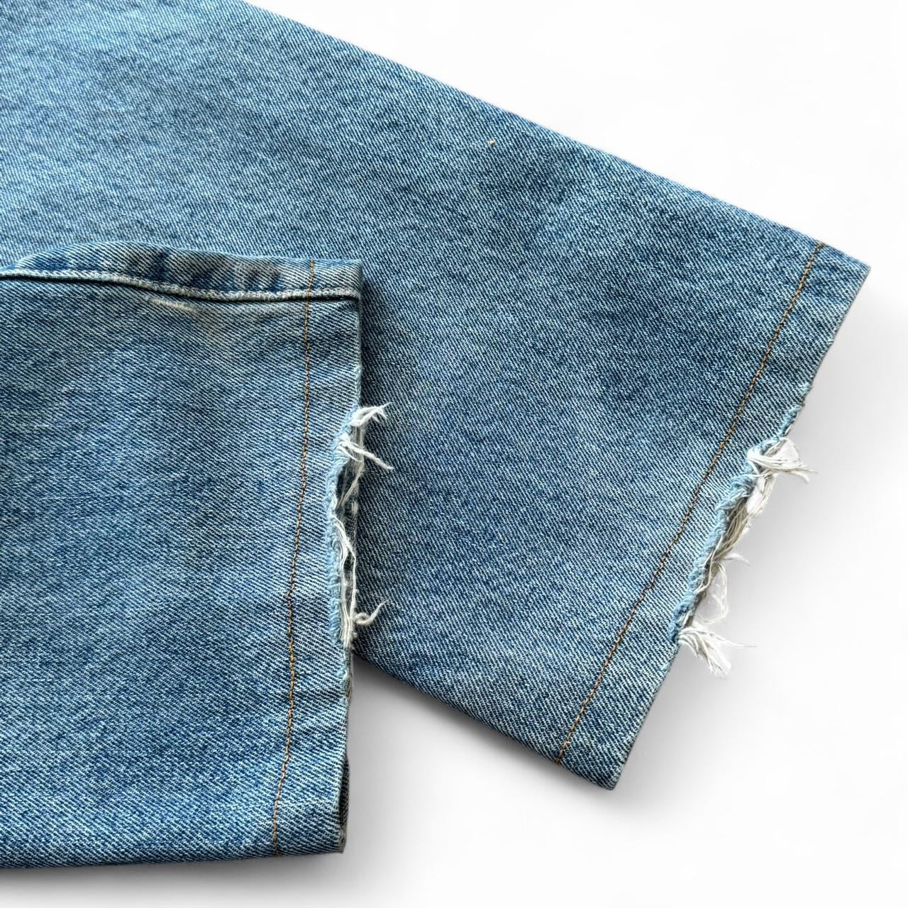 90s Levi’s 501 Light Blue Wash Straight Leg Hemmed Jeans