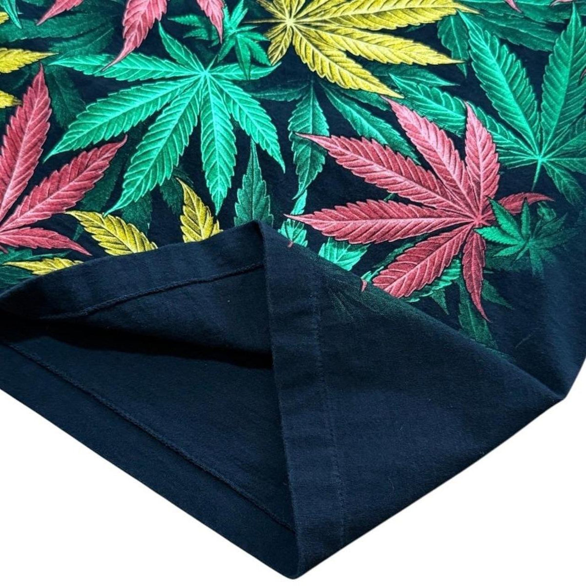 Y2K Reggae Pot Leaf Weed Marijuana Stoner Kush Graphic Art Print T-shirt