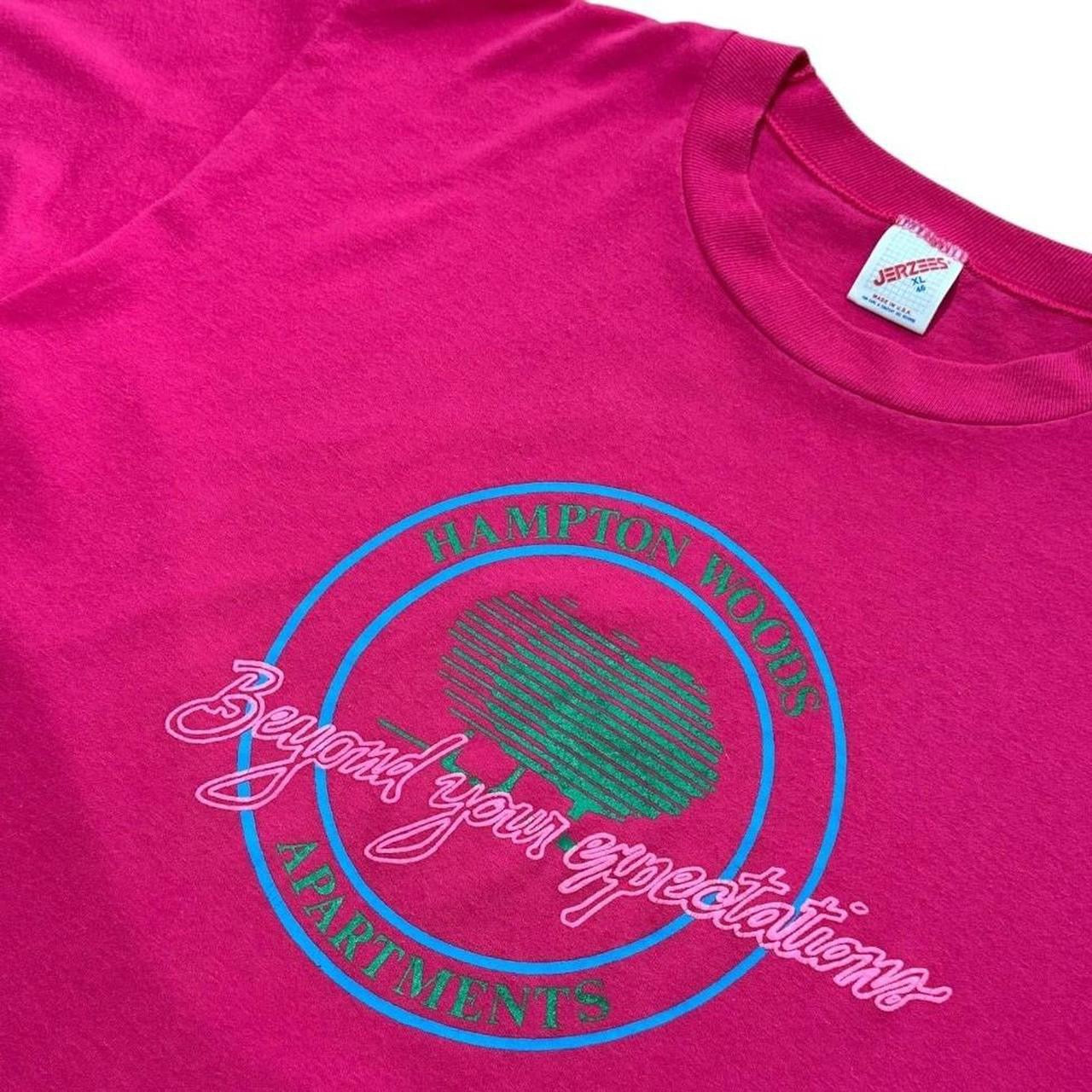 90s Hampton Woods Apartments Pink Retro Graphic USA Souvenir T-shirt