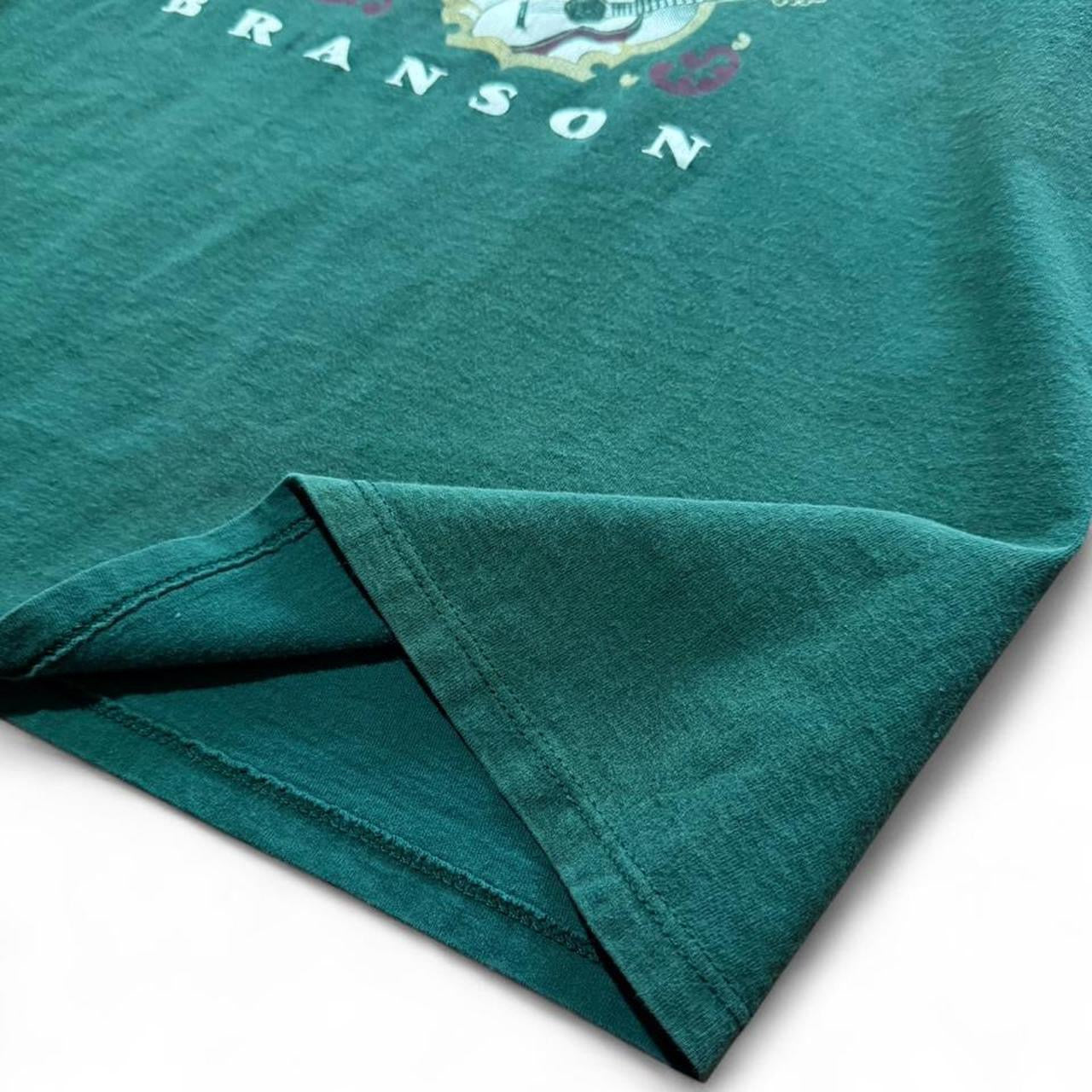 Vintage 90s Branson Missouri Country Music Instruments Graphic T-shirt