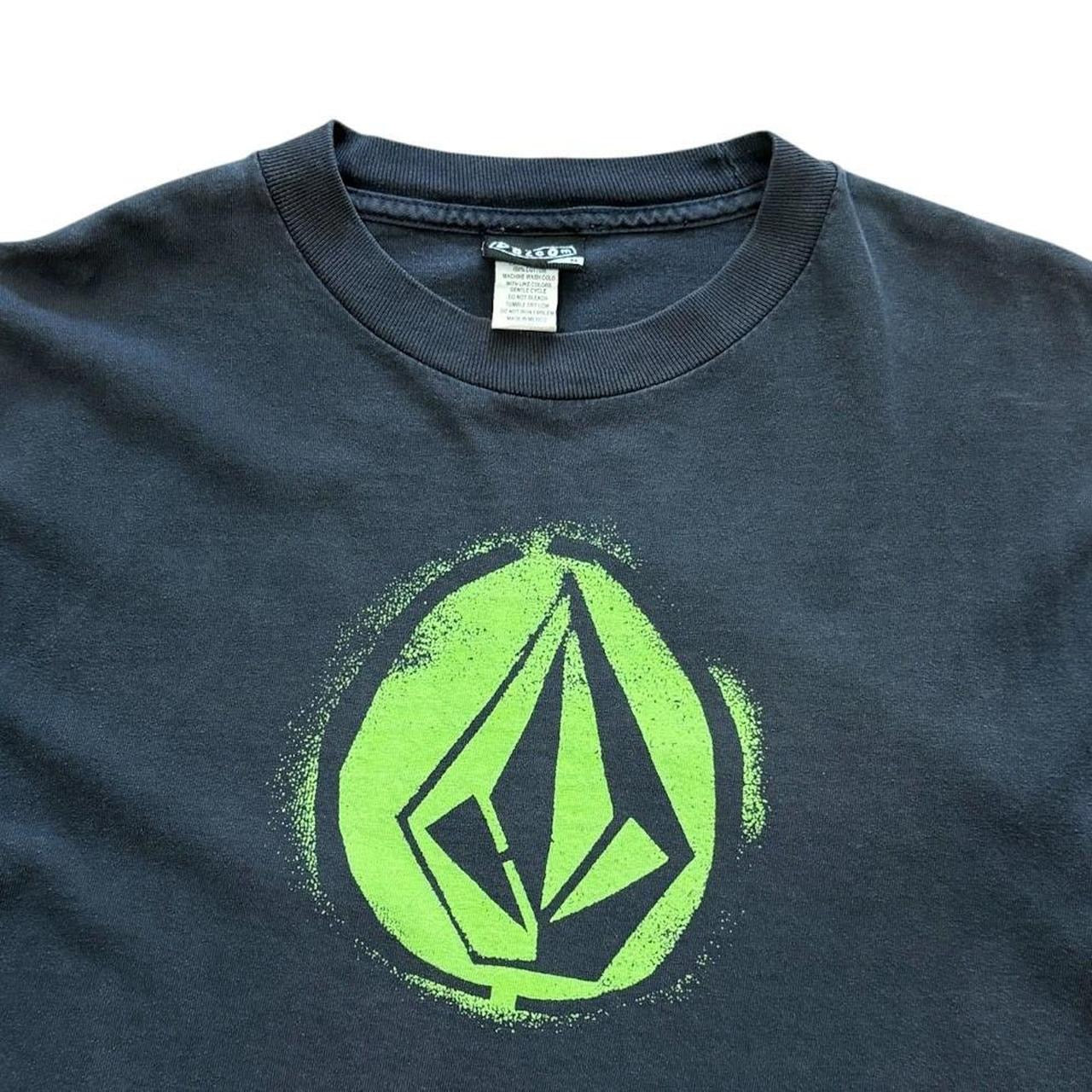 Y2K Volcom Faded Green Spraypaint Logo Skater Surf Graphic Logo T-shirt