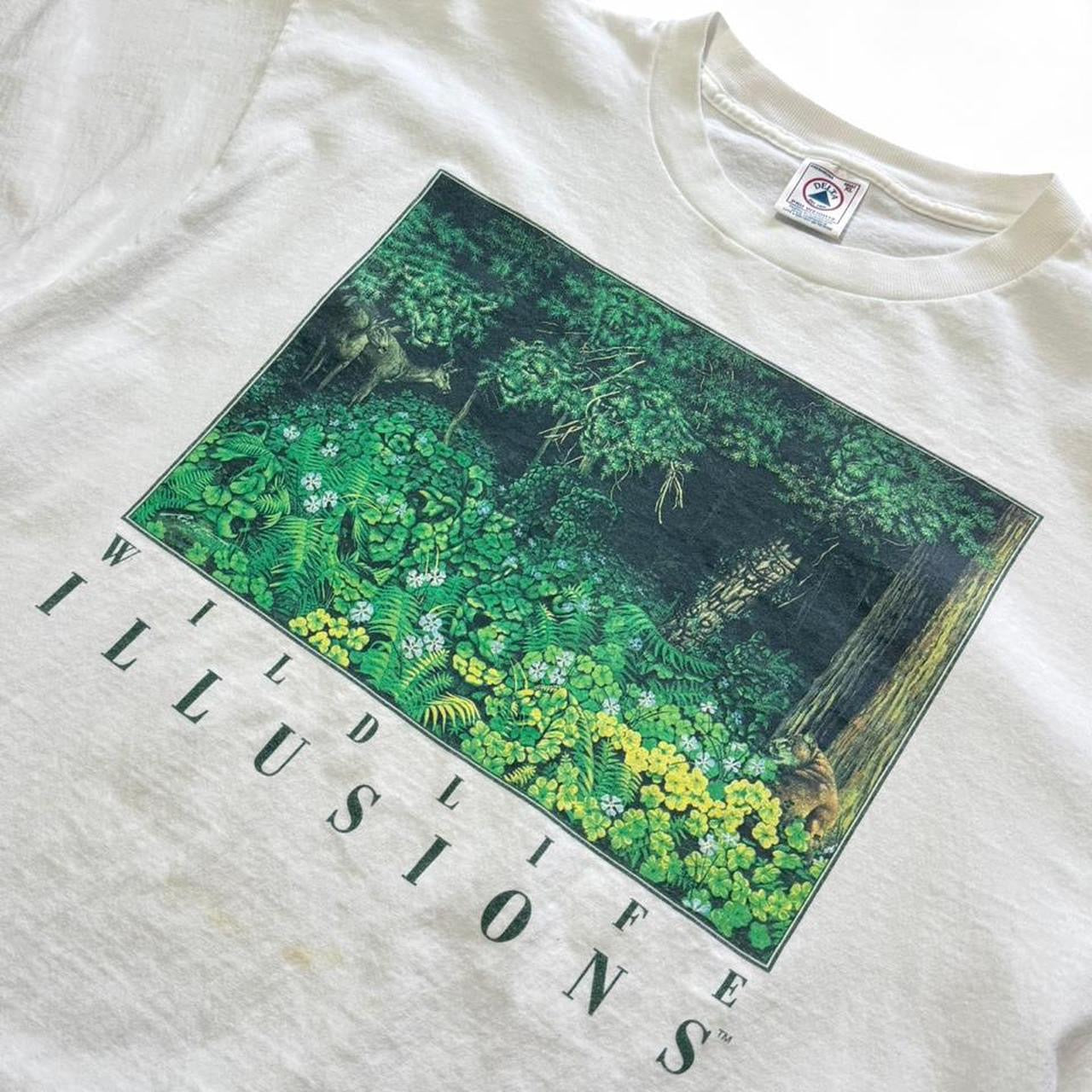 Vintage 90s Wildlife Illusions Art Nature Forest Wilderness Art T-shirt