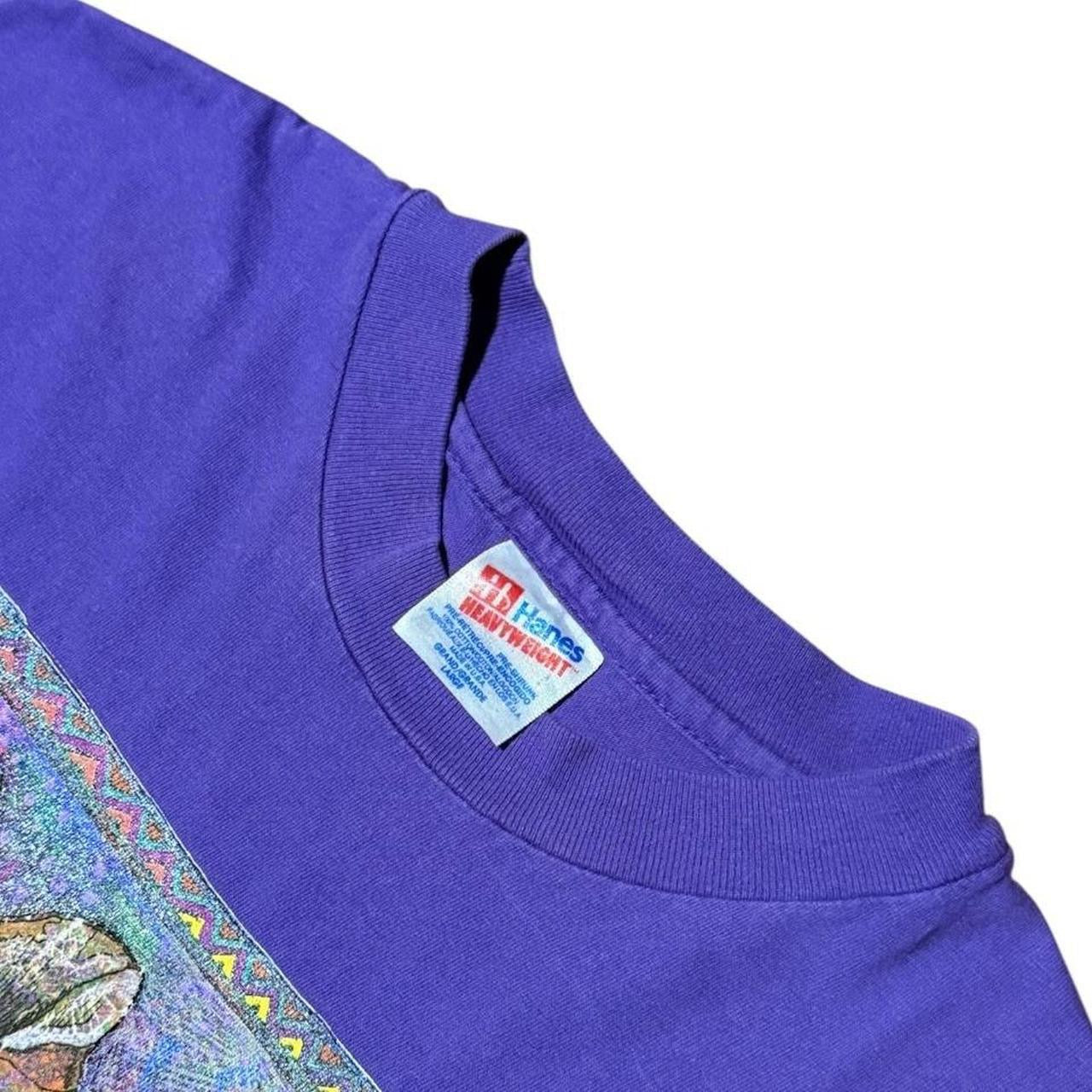 90s Seashell Conch Ocean Coastal Art Beach Surf Nature Graphic T-shirt
