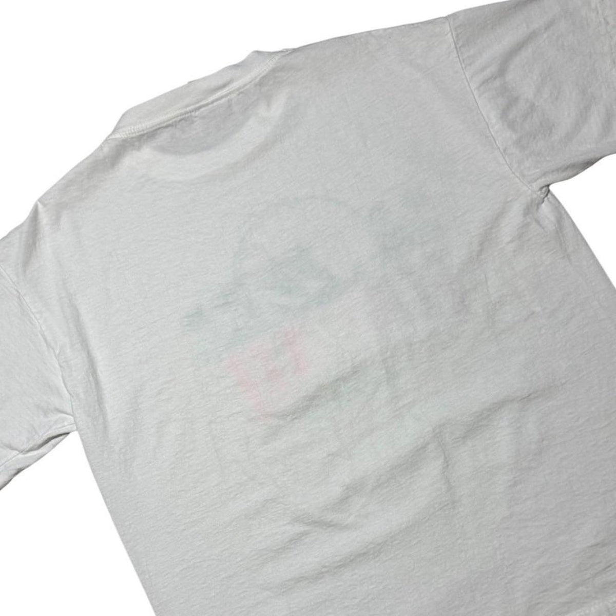 90s Caribbean Dream Hawaii Waikiki Travel Souvenir Art Graphic T-shirt