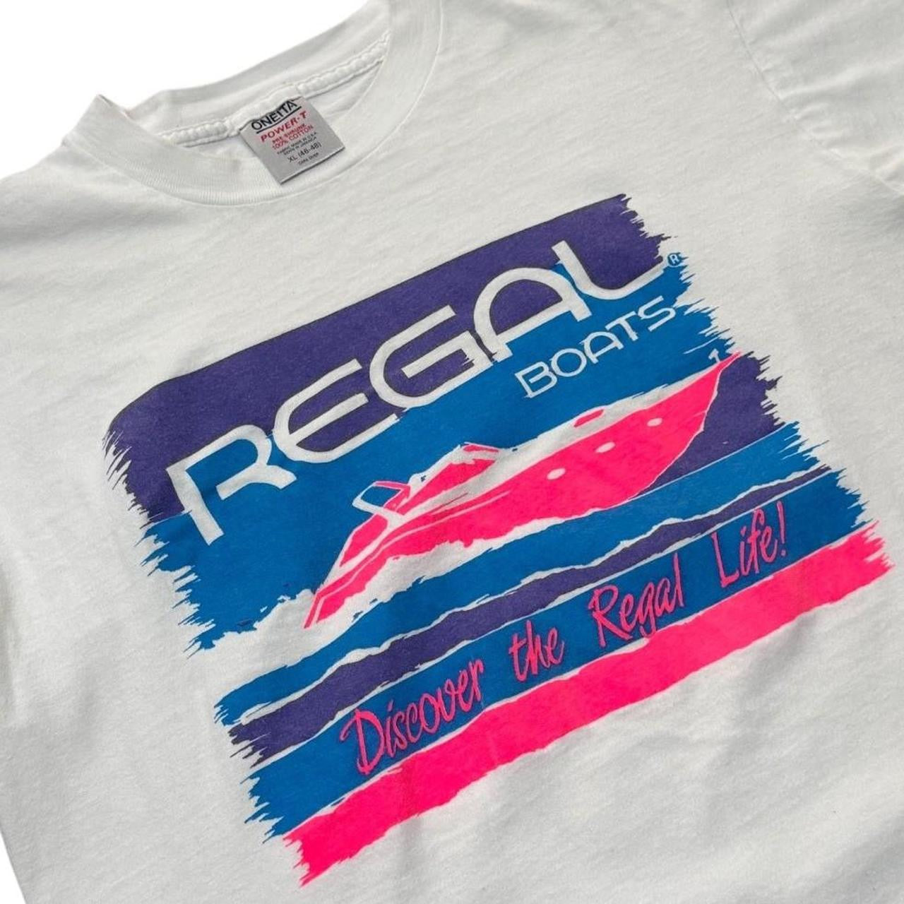 90s Regal Boats Seadoo Yacht Sailing Ocean Beach Graphic Art T-shirt