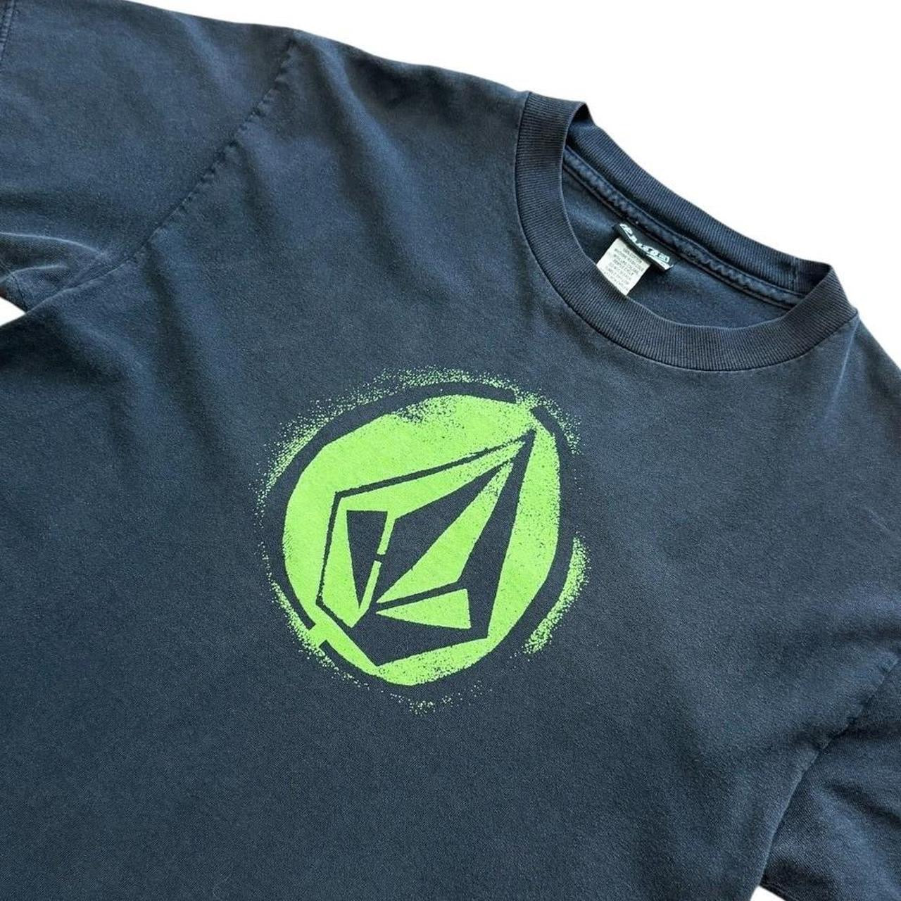 Y2K Volcom Faded Green Spraypaint Logo Skater Surf Graphic Logo T-shirt