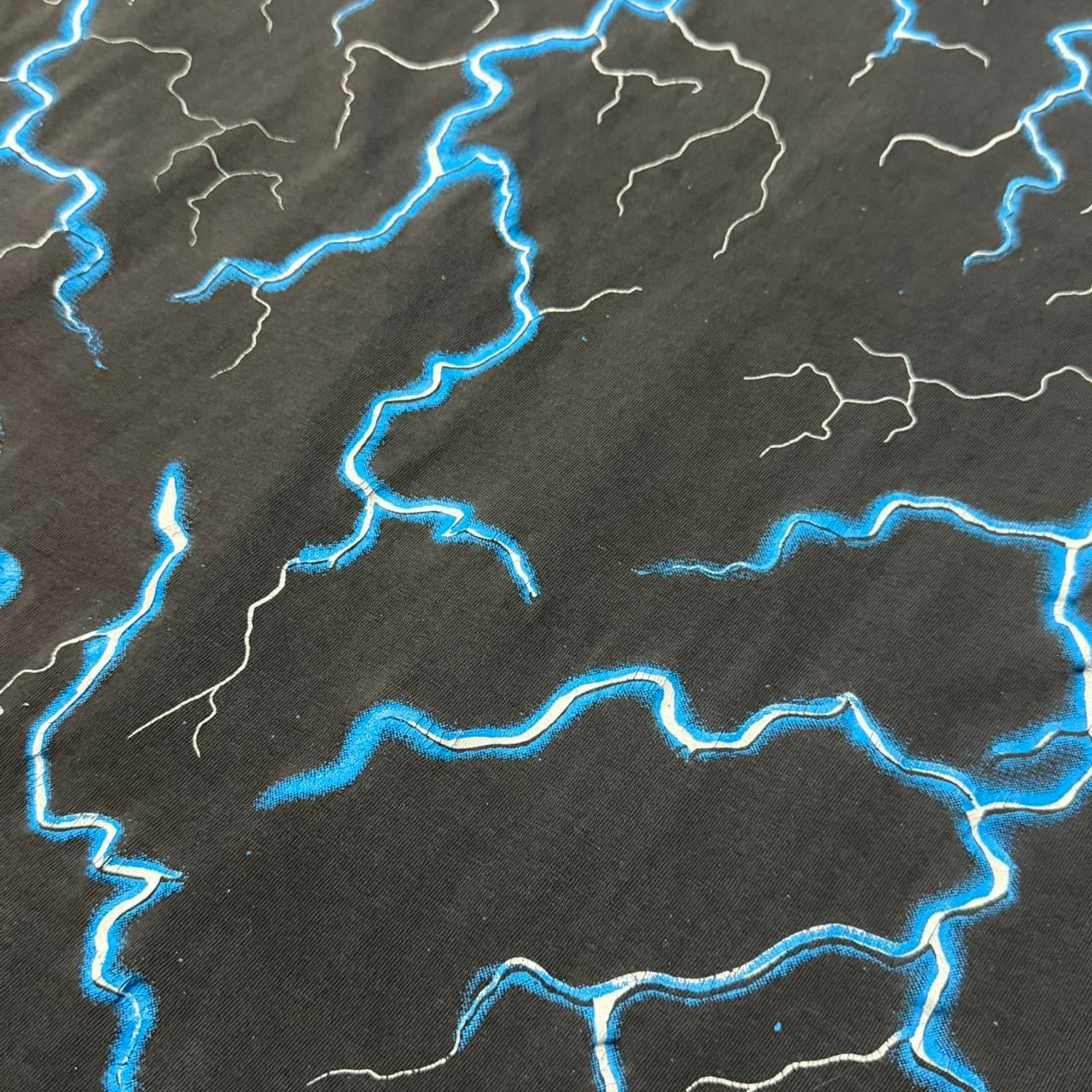 Vintage 90s Lightning Bolt Aboriginal Native Chief Thunder T-Shirt