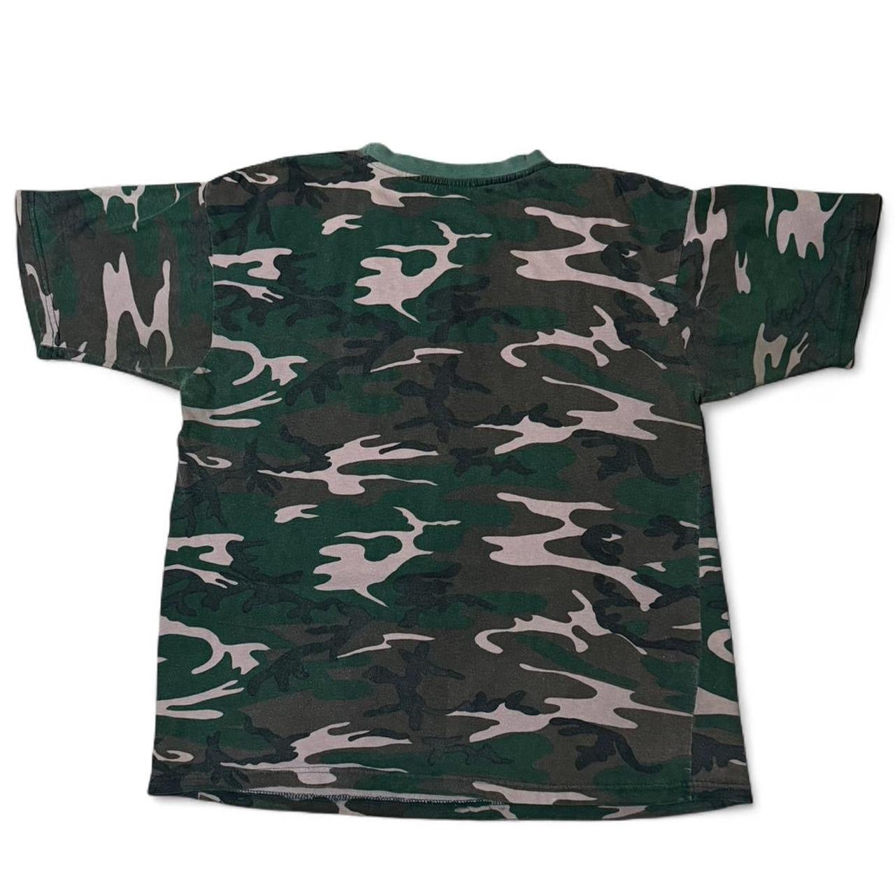 Vintage 80s Green Camouflage Hunting Faded Cotton T-shirt