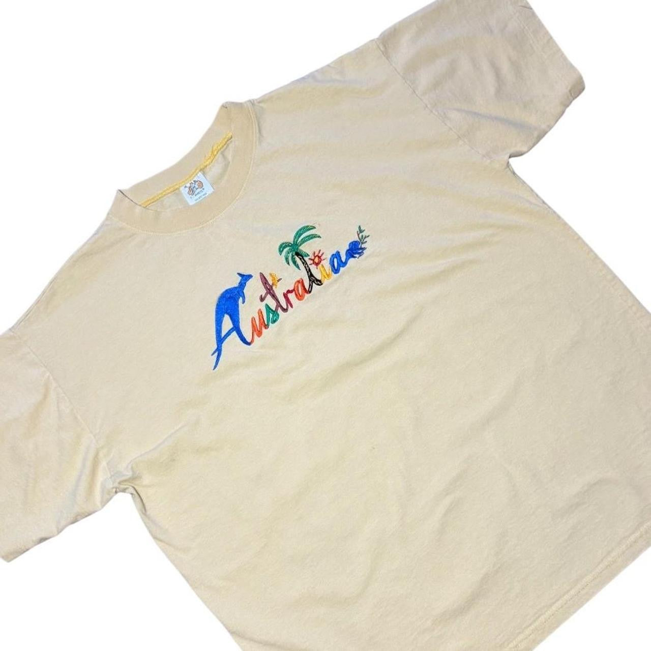 90s Australia Embroidered Kangaroo Nature Gold Coast Souvenir T-shirt