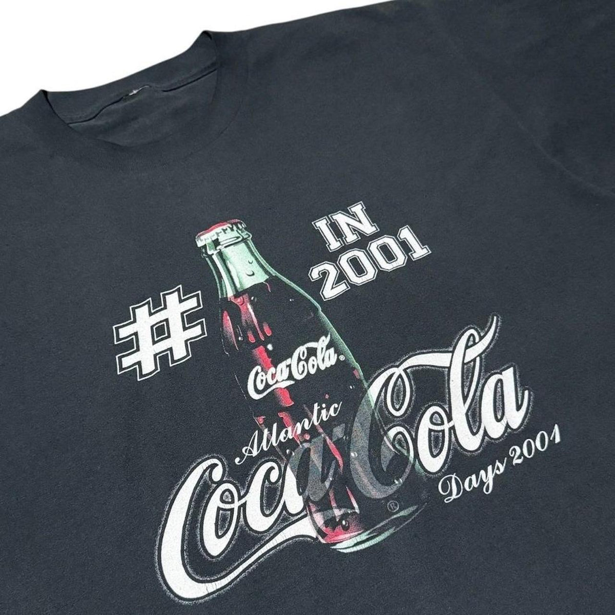 Y2K Coca Cola Atlantic Days 2001 Coke Bottle Drink Promo Graphic T-shirt