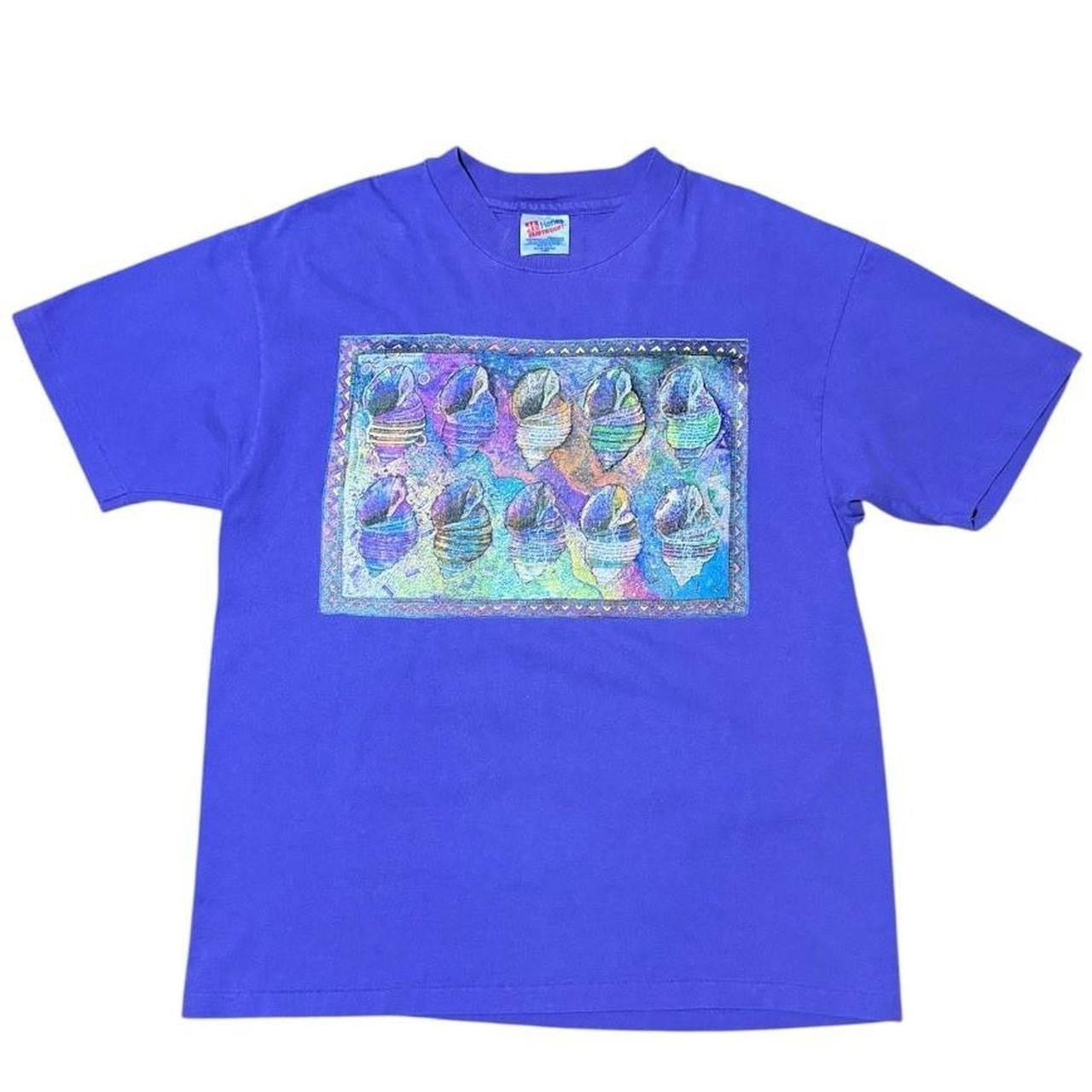 90s Seashell Conch Ocean Coastal Art Beach Surf Nature Graphic T-shirt