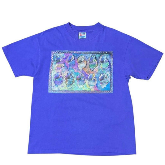 90s Seashell Conch Ocean Coastal Art Beach Surf Nature Graphic T-shirt