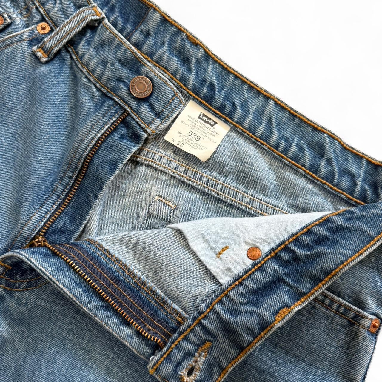 Vintage 90s Levi's 539 Blue Wash Straight Leg Denim Red Tag Jeans