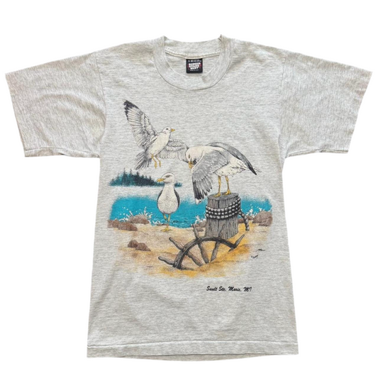 90s Seagulls Beach Nature Tee